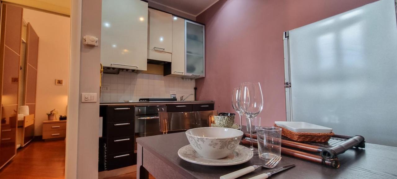 Altido Trendy 1-Bed Flat, Easy Access To Centre Milão Exterior foto